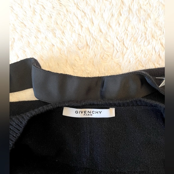 Givenchy Cashmere Large Cardigan - Picture 2 of 5